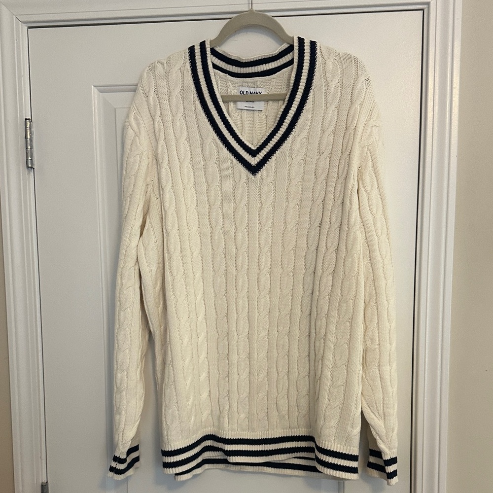 Old Navy Men's V-Neck Sweater in Cream with Black Trim